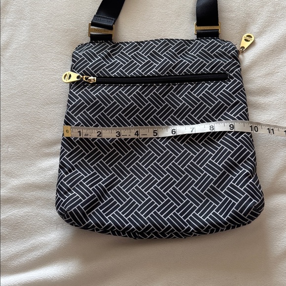 Baggallini crossbody bag - Picture 4 of 12